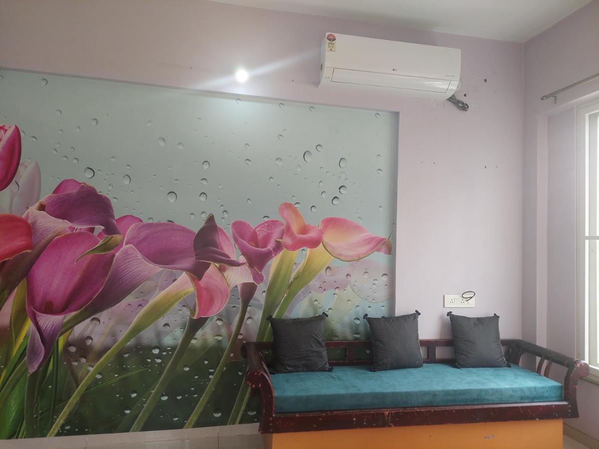 Luxurious 2 Bhk Ac Or Non Ac Bavdhan * Pune